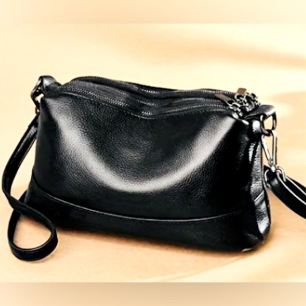 New - Gorgeous Top Grain Genuine Leather Crossbody /Shoulder Bag - Black